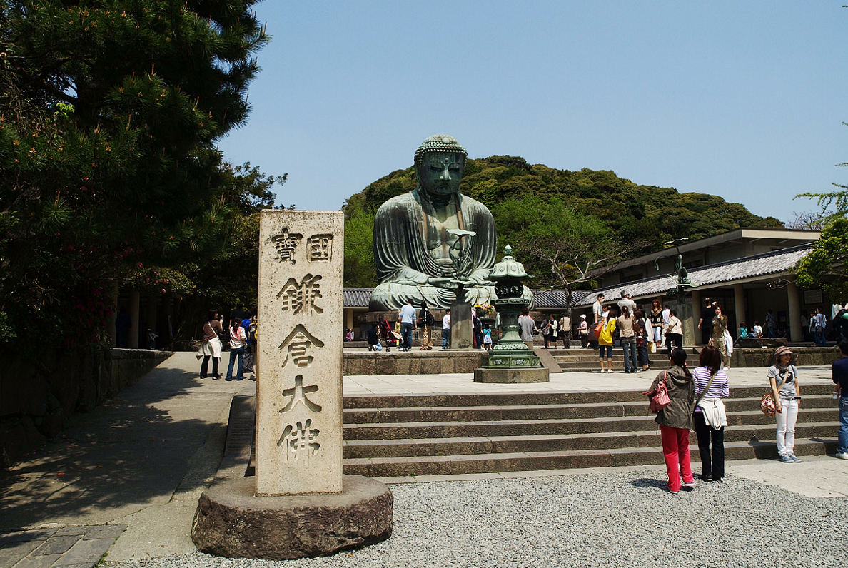 外国人旅行者に人気の鎌倉観光を代表する大仏