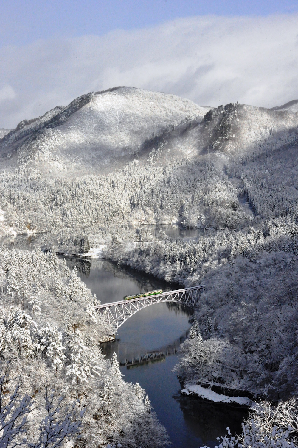 白嶺　雪景色 青森 雪景色 | ハンドメイドガラスの伝統工芸品「津軽びいどろ」